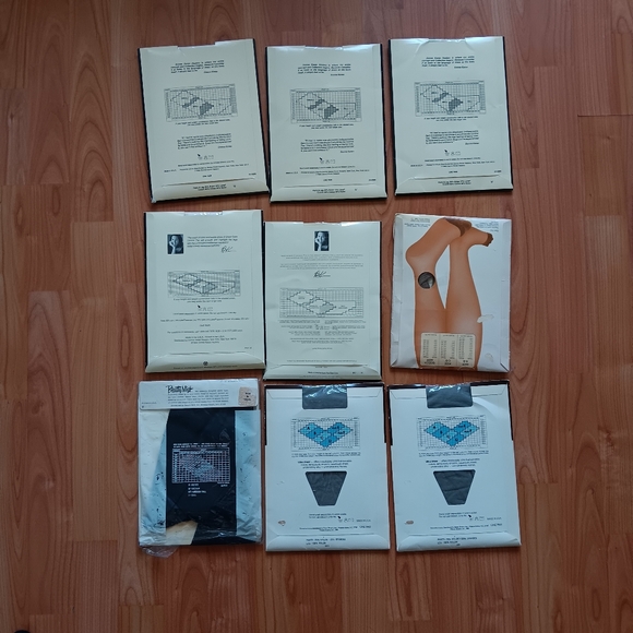 Lot of 9 Pairs of New Vintage Panty Hose Hanes Donna Karan Beauty Mist - Picture 2 of 7